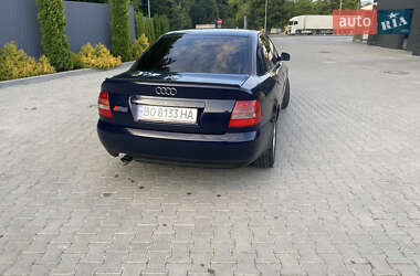 Седан Audi A4 2000 в 