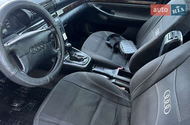 Седан Audi A4 1996 в 