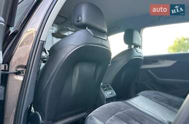 Универсал Audi A4 2018 в 