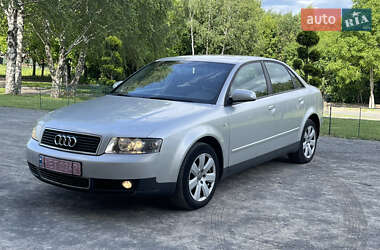 Седан Audi A4 2004 в 