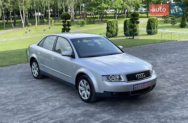 Седан Audi A4 2004 в 