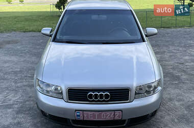 Седан Audi A4 2004 в 