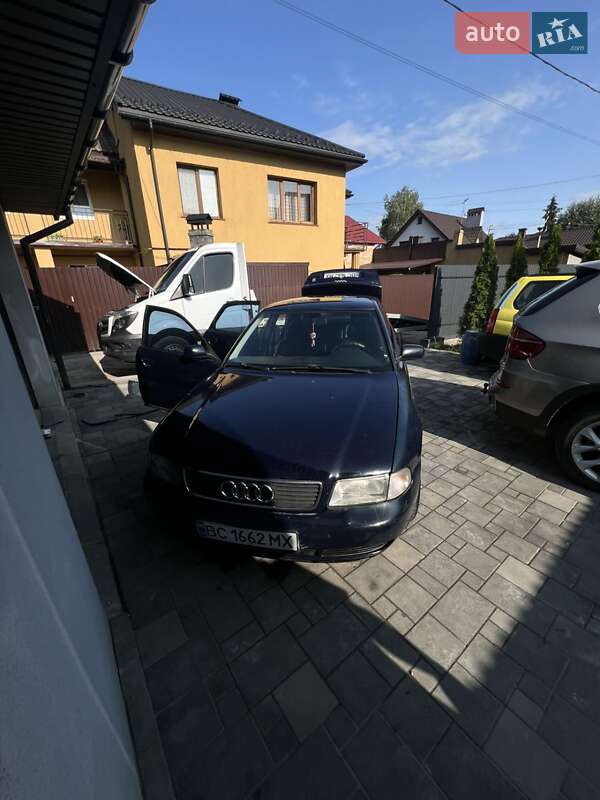 Седан Audi A4 1996 в 