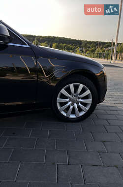 Седан Audi A4 2009 в 