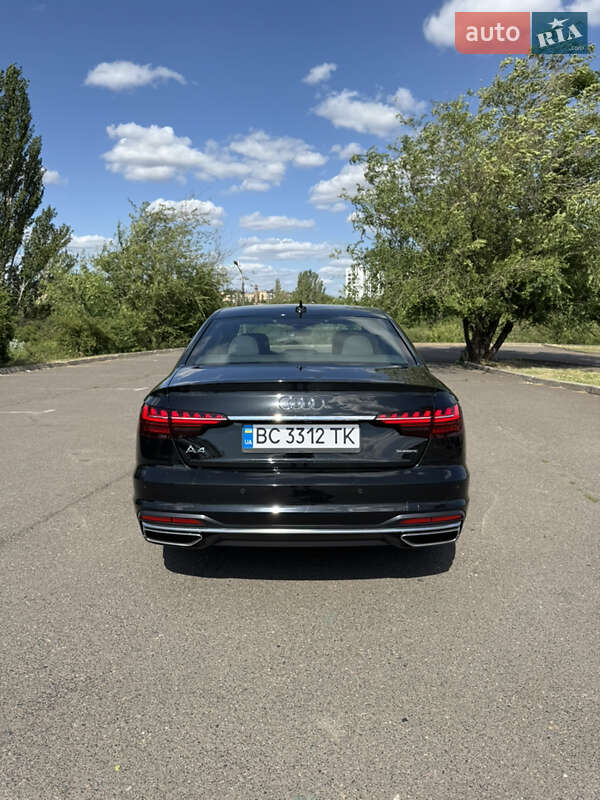 Седан Audi A4 2022 в Кривому Розі
