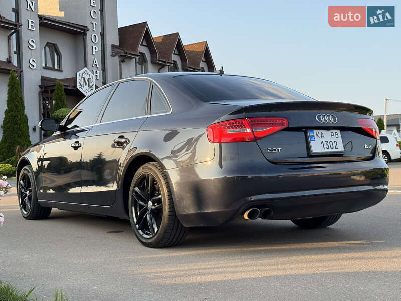 Седан Audi A4 2012 в Киеве