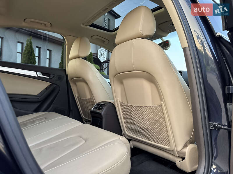 Седан Audi A4 2012 в Киеве