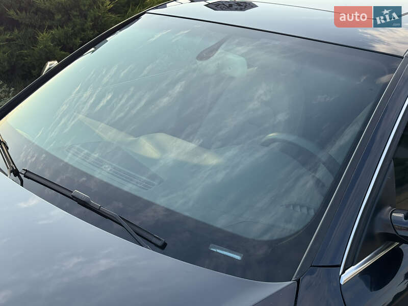 Седан Audi A4 2012 в Киеве