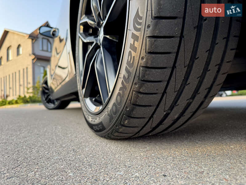 Седан Audi A4 2012 в Киеве