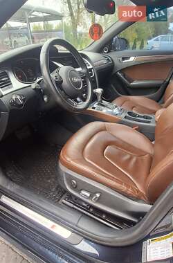 Седан Audi A4 2015 в 