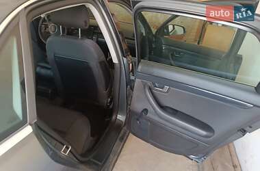 Седан Audi A4 2002 в 