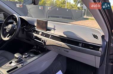 Седан Audi A4 2017 в 