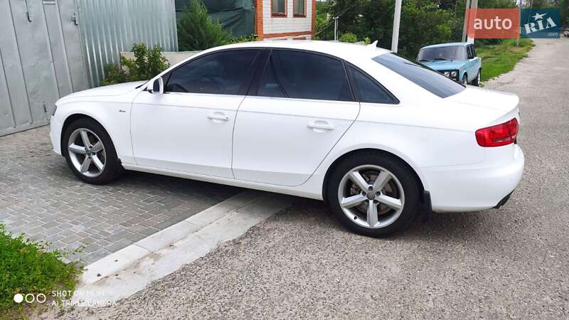 Седан Audi A4 2010 в Краснограде