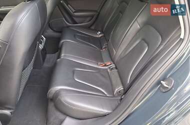 Седан Audi A4 2010 в 