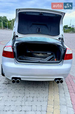 Седан Audi A4 2004 в 