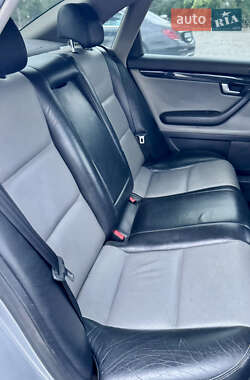 Седан Audi A4 2004 в 