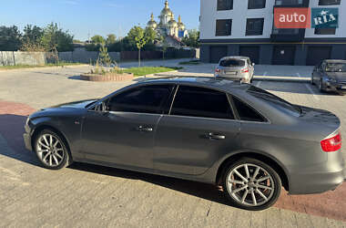 Седан Audi A4 2015 в 