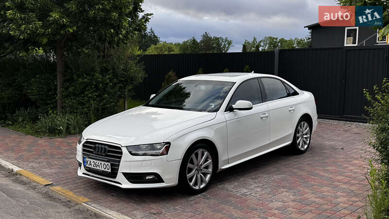 Седан Audi A4 2013 в 