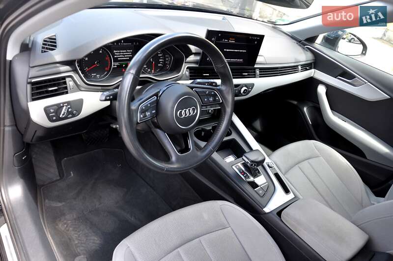 Универсал Audi A4 2020 в Львове