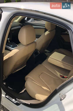 Седан Audi A4 2012 в 