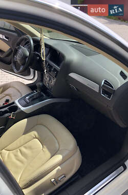 Седан Audi A4 2012 в 