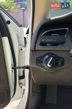 Седан Audi A4 2012 в 