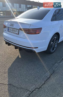 Седан Audi A4 2019 в 