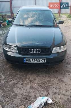 Седан Audi A4 1996 в Виннице