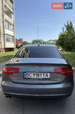 Седан Audi A4 2012 в 