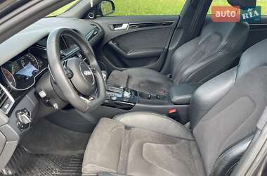 Седан Audi A4 2015 в 