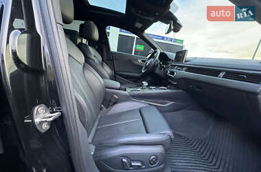Седан Audi A4 2018 в 