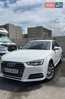 Седан Audi A4 2016 в Одессе