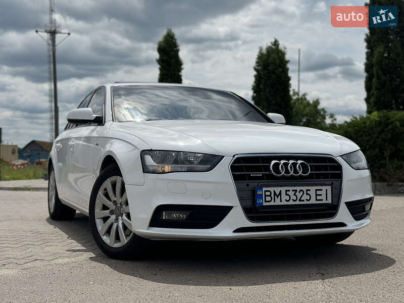 Седан Audi A4 2014 в 