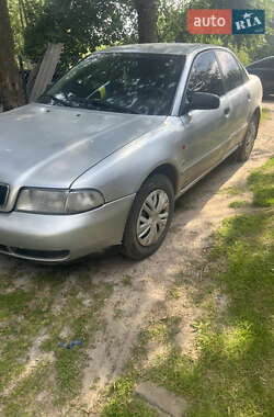 Седан Audi A4 1995 в 