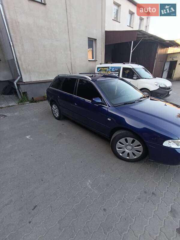 Універсал Audi A4 2001 в Городку