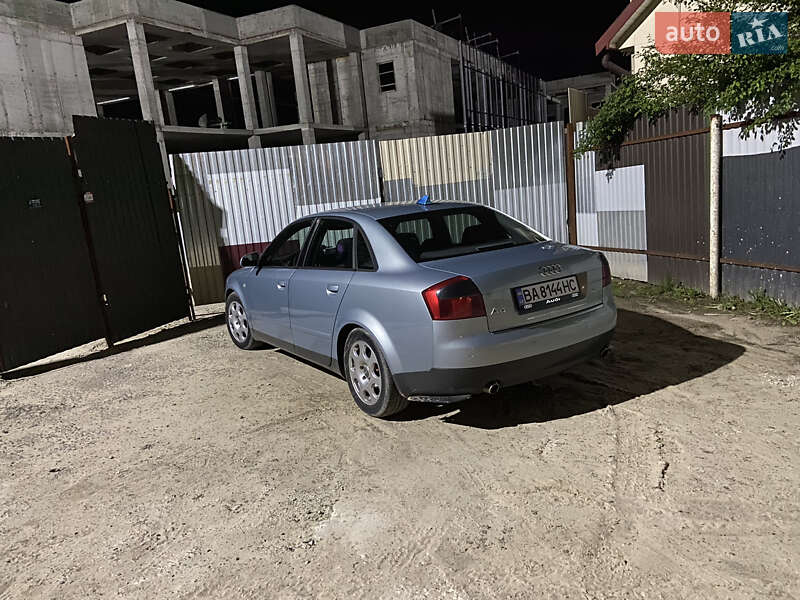 Седан Audi A4 2001 в Львове