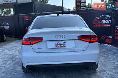 Седан Audi A4 2012 в 