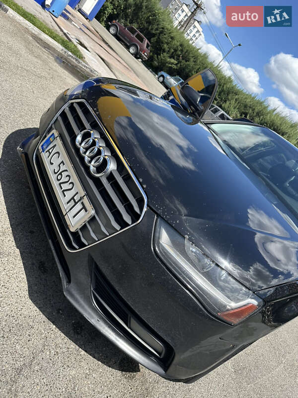 Седан Audi A4 2013 в Киеве
