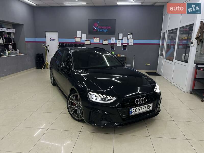 Универсал Audi A4 2021 в Ужгороде