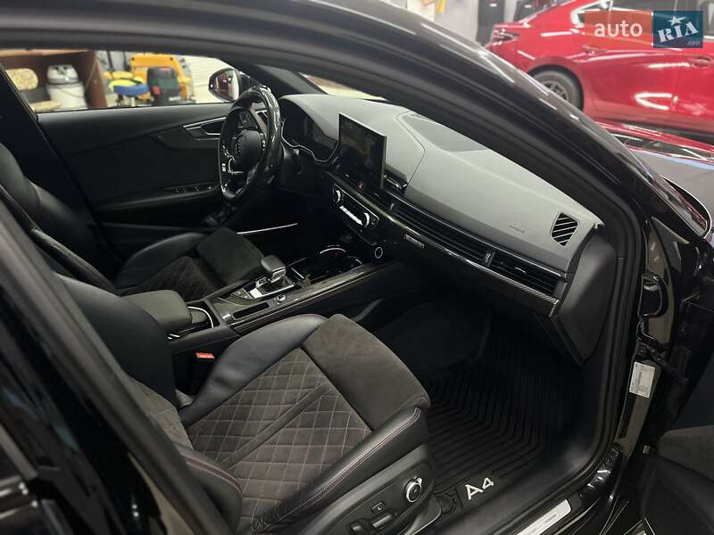 Универсал Audi A4 2021 в Ужгороде
