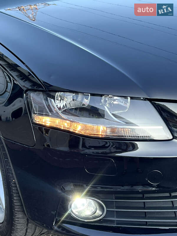 Седан Audi A4 2011 в Одессе