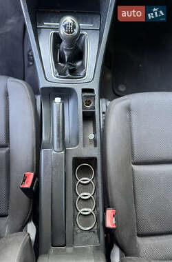 Седан Audi A4 2001 в 
