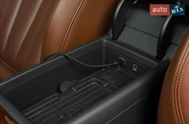 Седан Audi A4 2019 в 