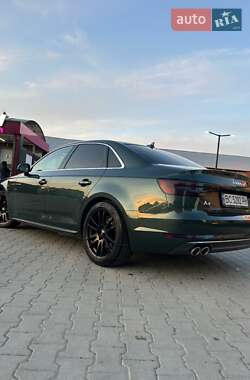 Седан Audi A4 2016 в 
