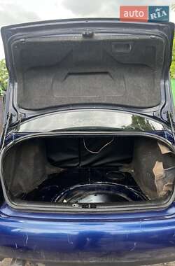 Седан Audi A4 1995 в 