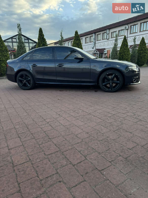 Седан Audi A4 2012 в Стрые