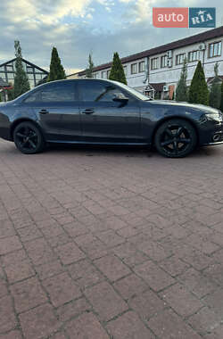 Седан Audi A4 2012 в 