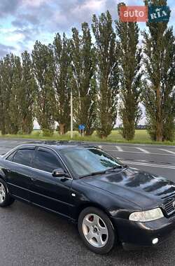 Седан Audi A4 1999 в 