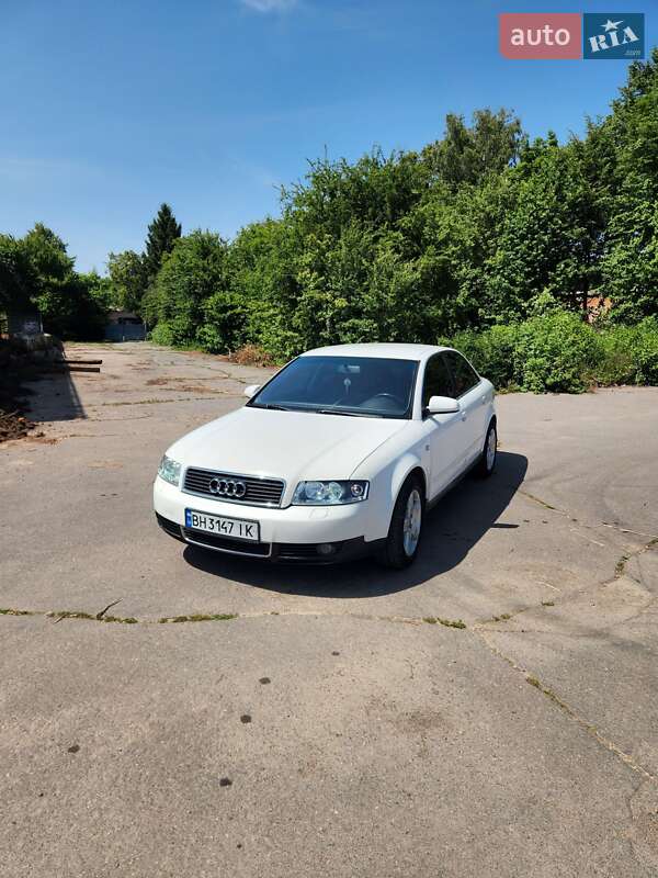 Седан Audi A4 2002 в 