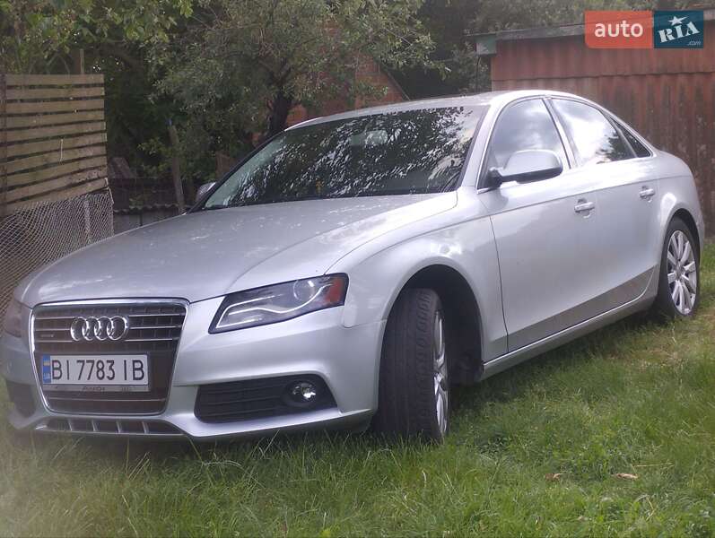 Седан Audi A4 2012 в Полтаве